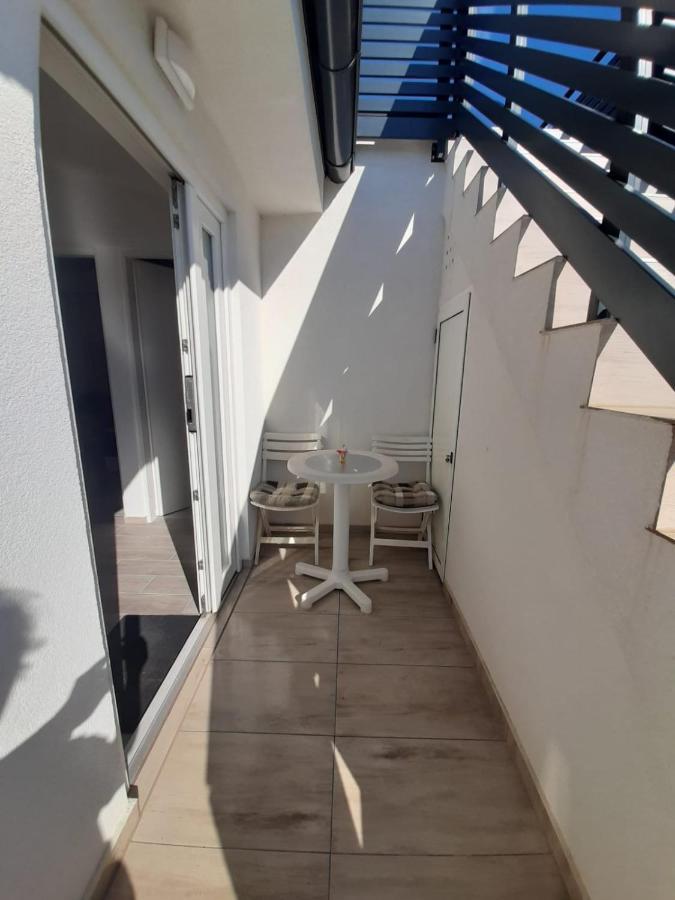 H&F Apartmani Vir Exteriör bild